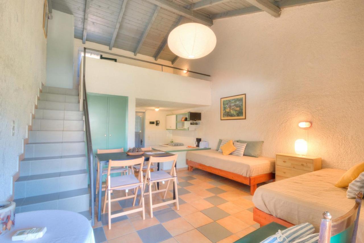 Lefkes Apartments Akharávi Eksteriør bilde
