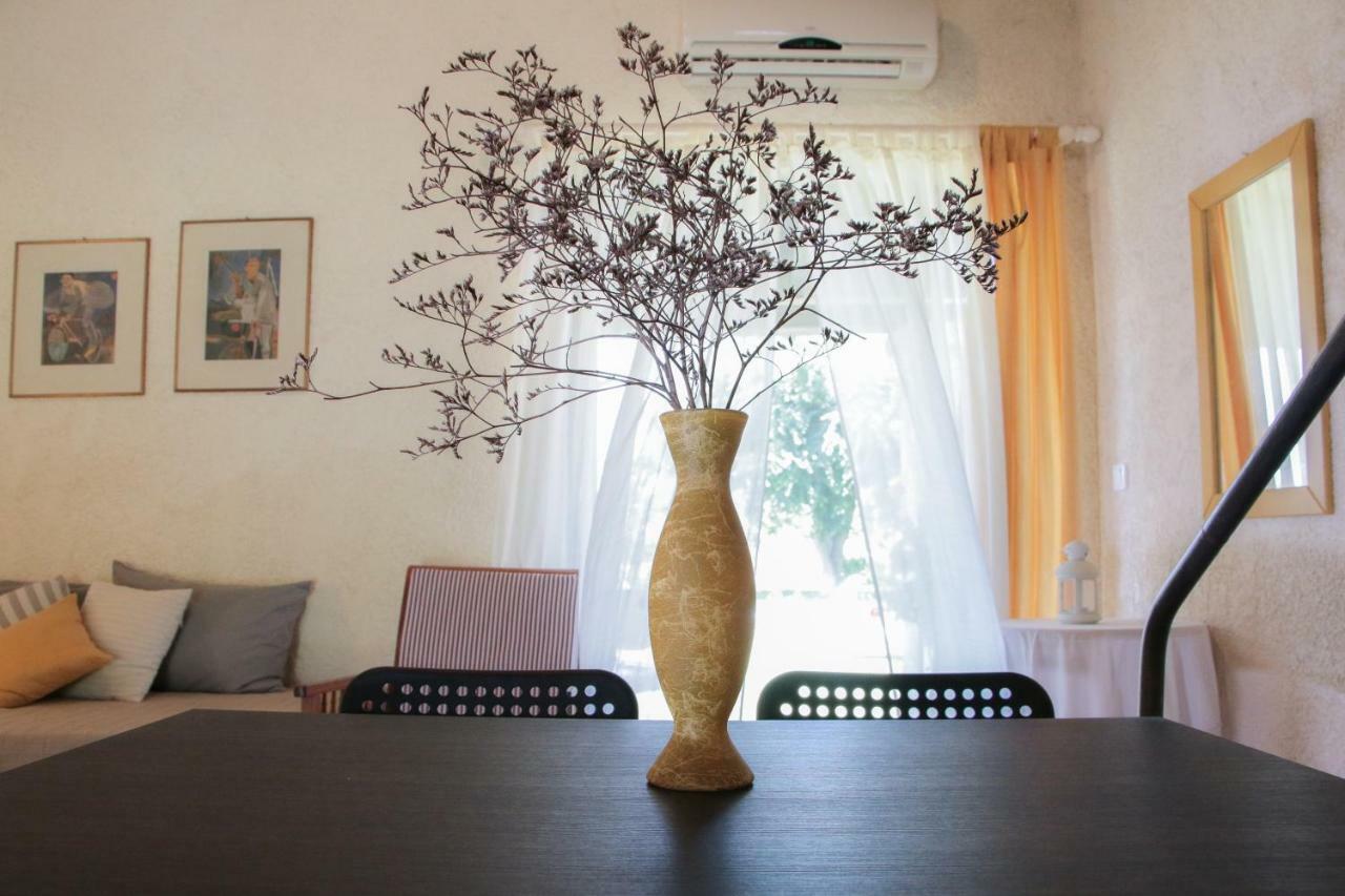 Lefkes Apartments Akharávi Eksteriør bilde
