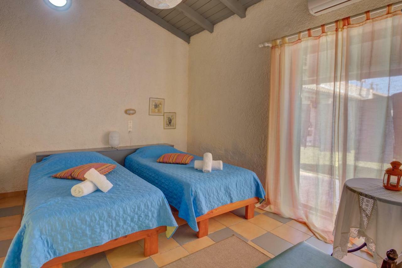 Lefkes Apartments Akharávi Eksteriør bilde