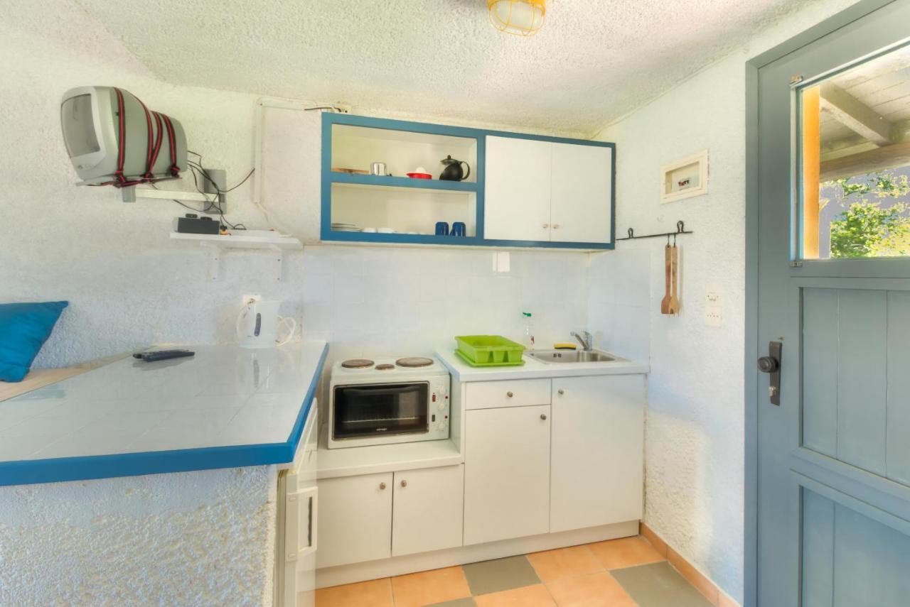 Lefkes Apartments Akharávi Eksteriør bilde